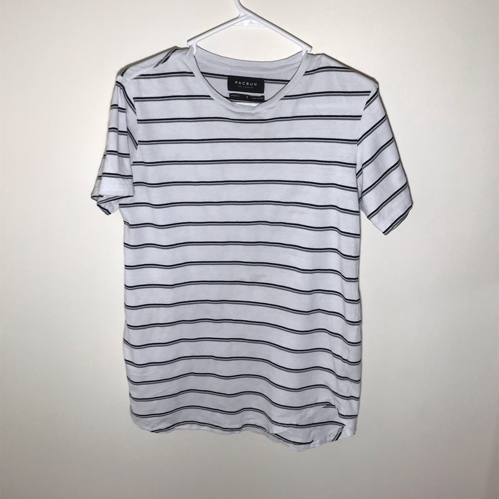 PacSun Tee w stripes